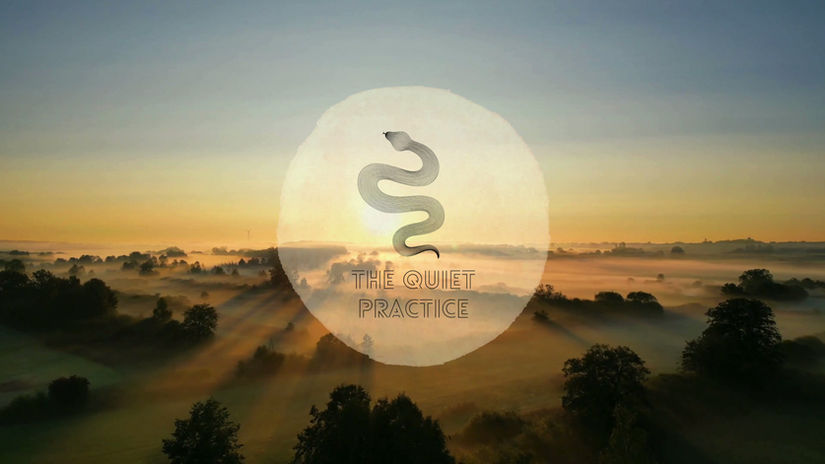 HER KOMMER MÅNEDENS KORT